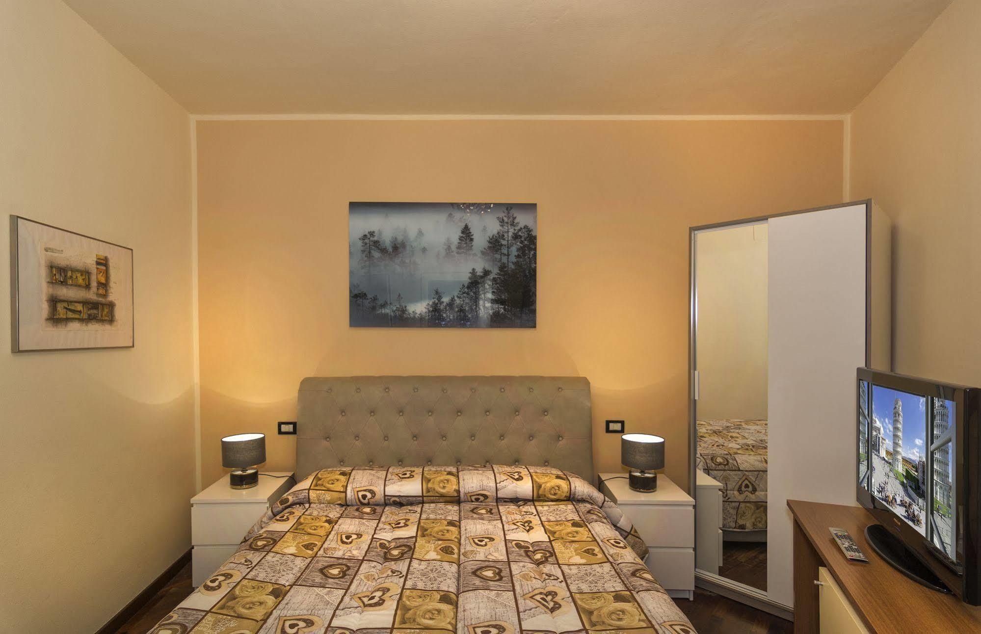 Hotel Il Giardino Пиза Екстериор снимка