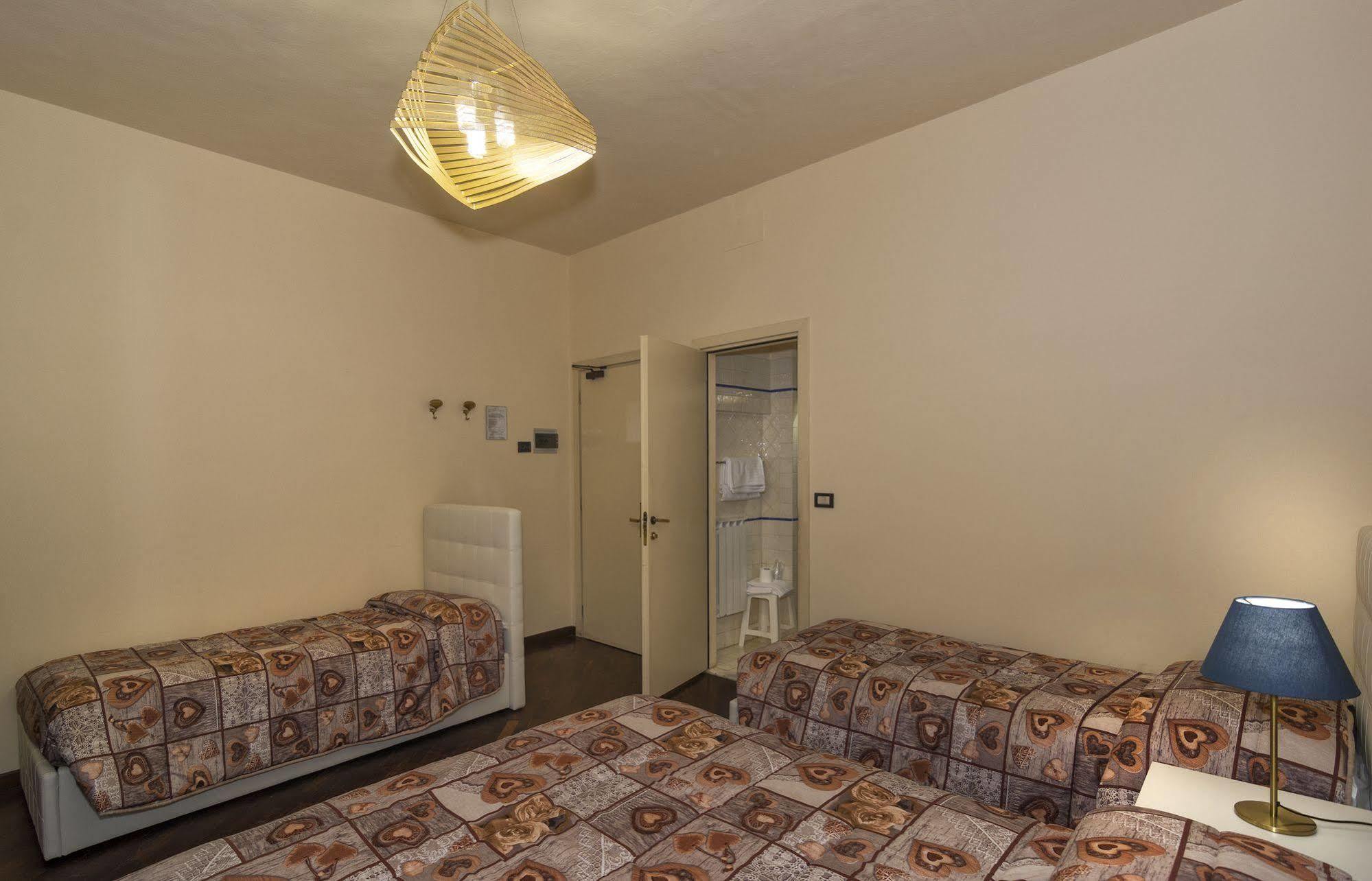 Hotel Il Giardino Пиза Екстериор снимка