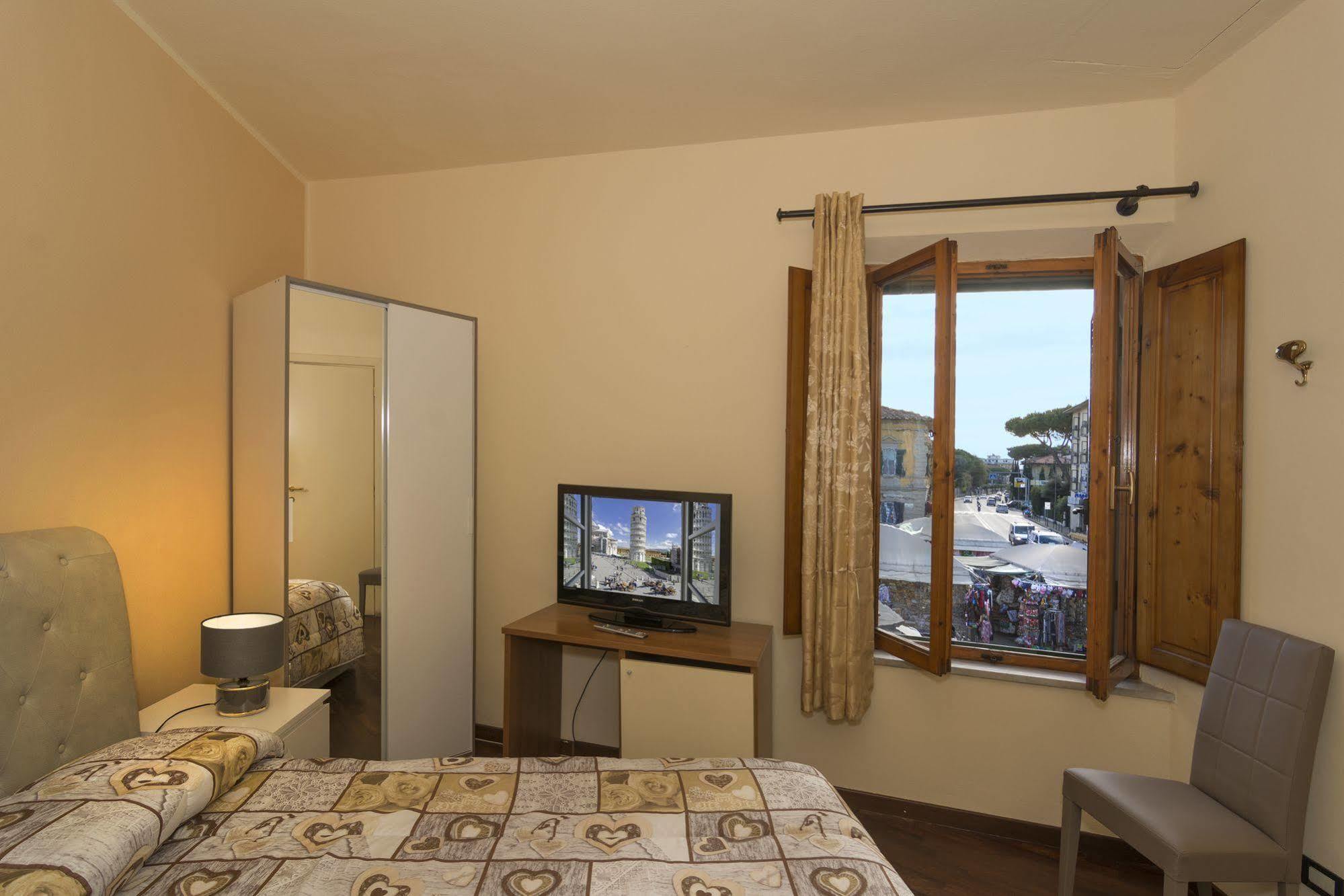 Hotel Il Giardino Пиза Екстериор снимка
